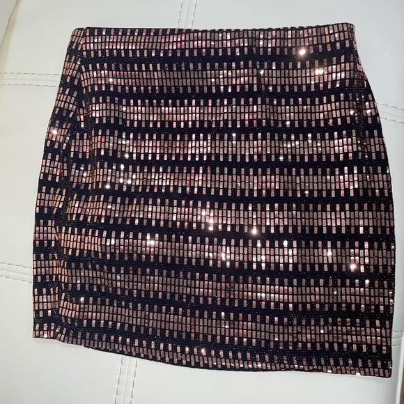 Copper/rose gold skirt - Picture 4 of 5
